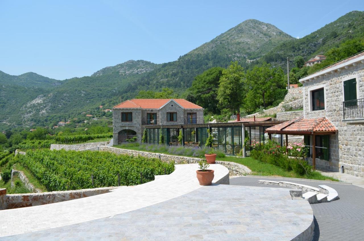 Markovic Winery And Estate Apartments เซทินเจ ภายนอก รูปภาพ